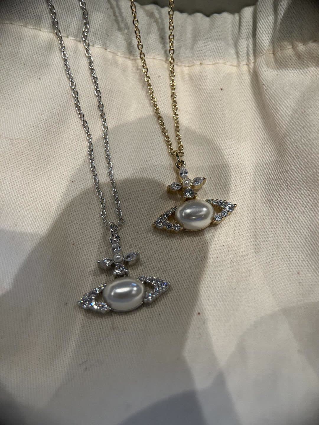 Vivienne Westwood Elegant Pearl and Diamond Pendant Necklace